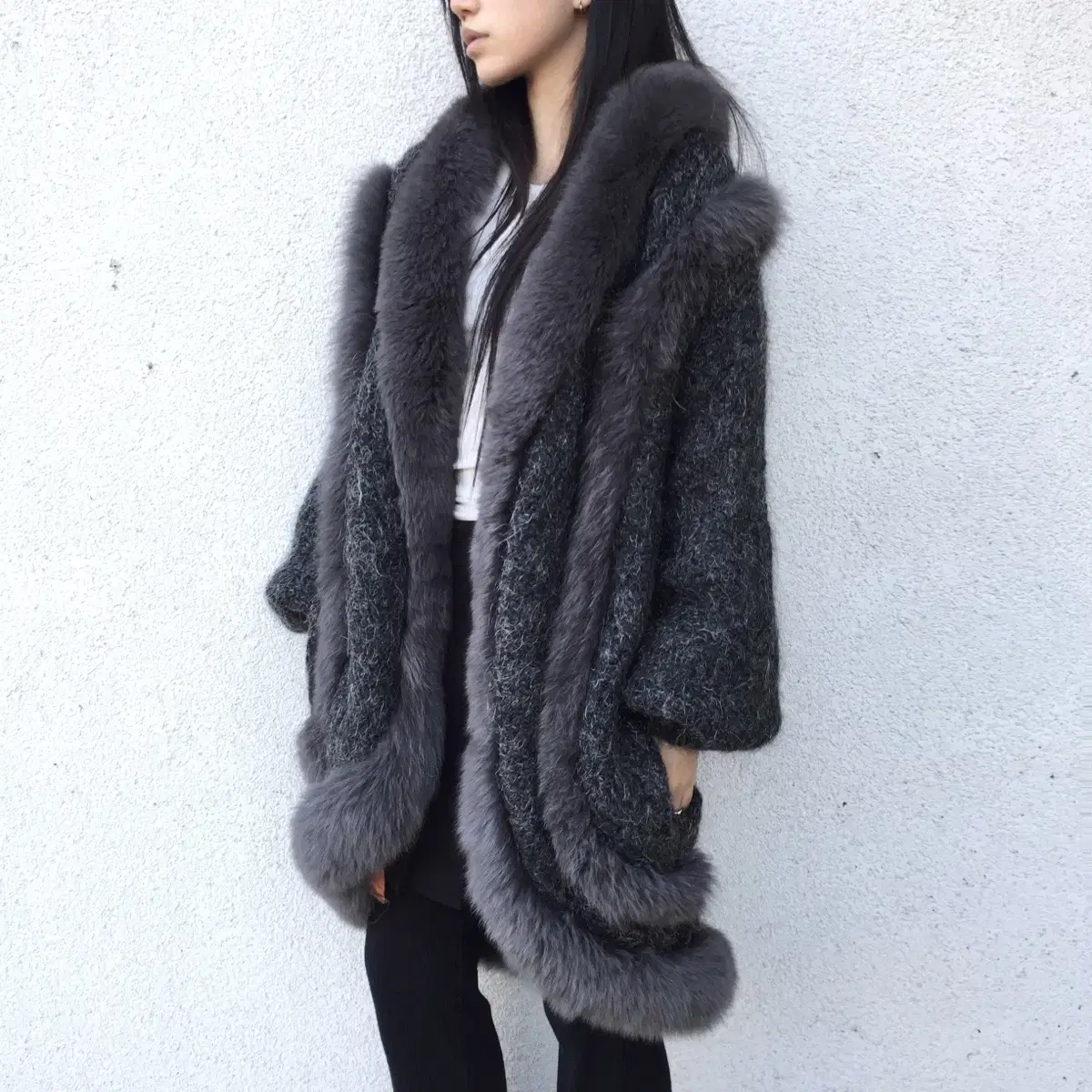 Fur trimming greyish coat